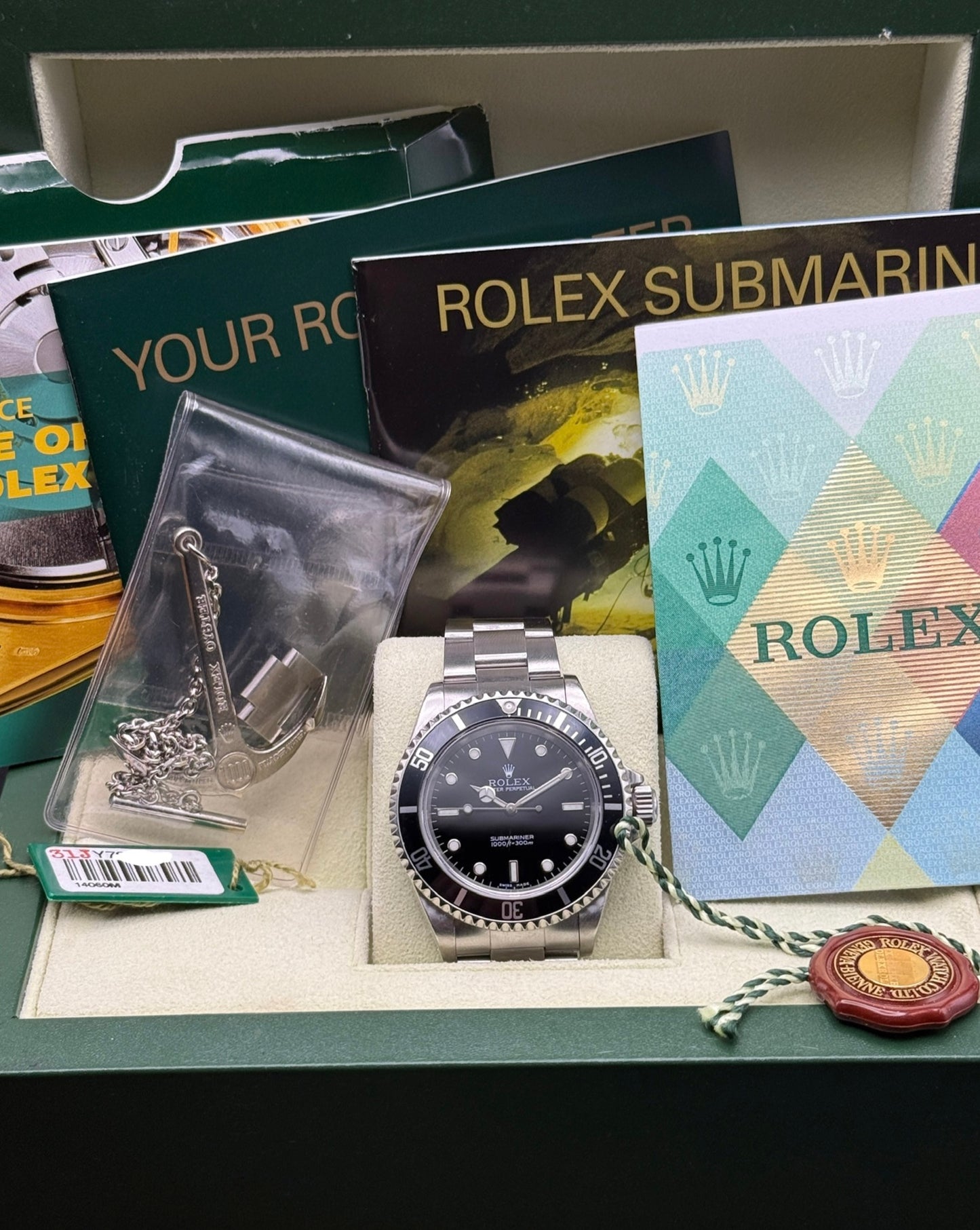 Rolex Submariner No Date 14060M Y Serial Full Set