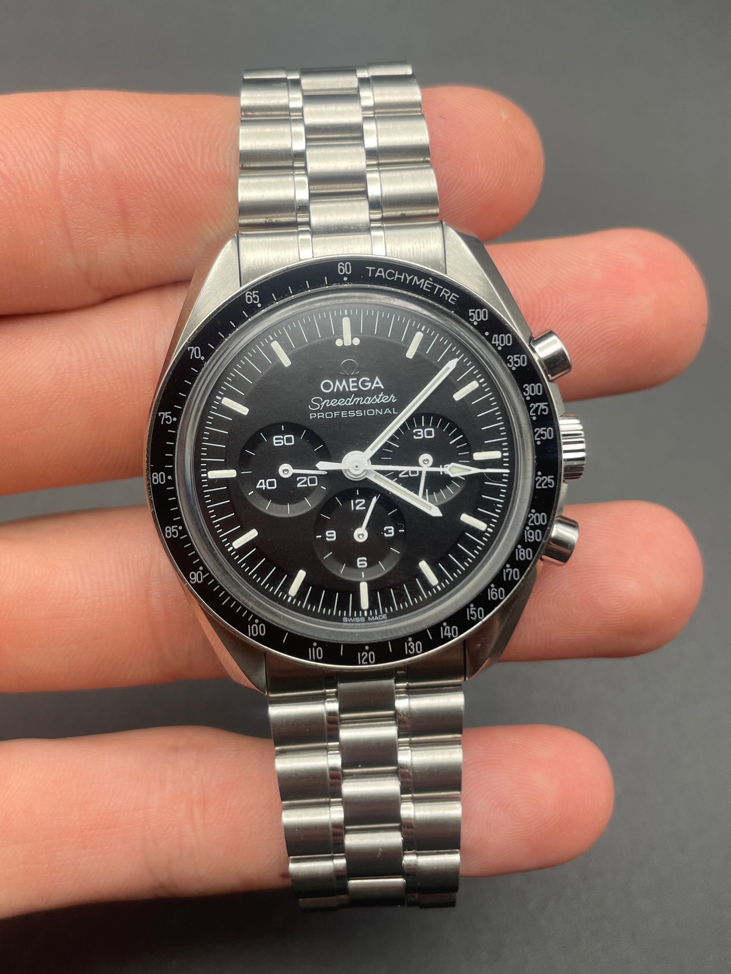 Omega Speedmaster 310.30.42.50.01.002 Watch and Cards